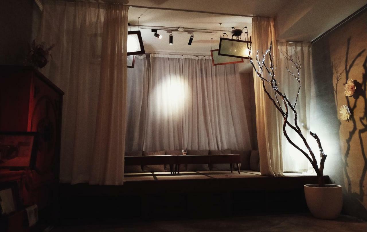Goin Old House & Bar Apartment Тайнан Екстериор снимка