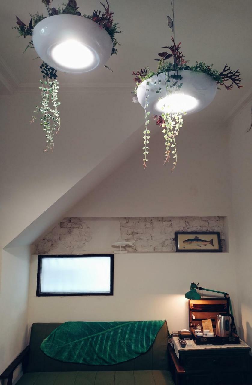 Goin Old House & Bar Apartment Тайнан Екстериор снимка