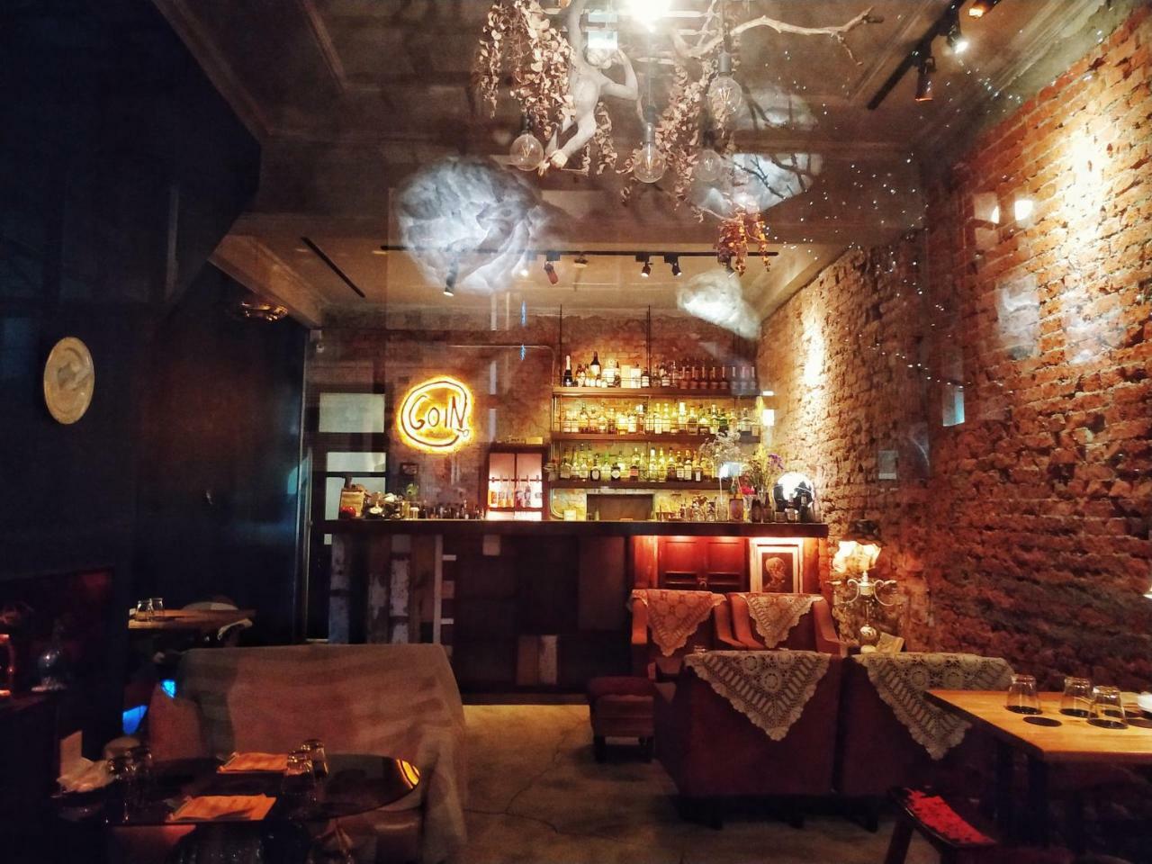 Goin Old House & Bar Apartment Тайнан Екстериор снимка